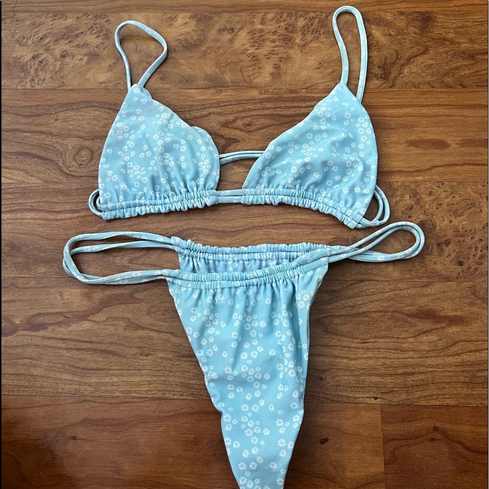 Benoa Set in medium